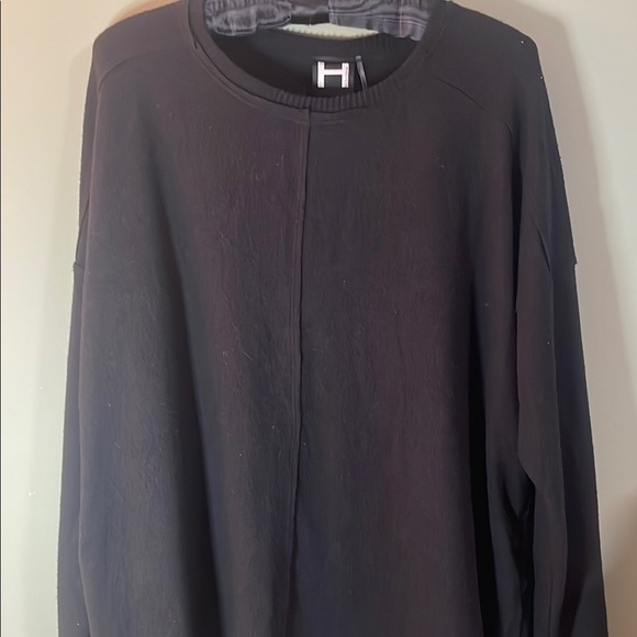Black womens Sweater - Picture 1 of 8